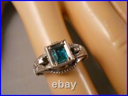 Antique 18k White Gold Colombian Emerald Diamond Art Deco Ballerina Halo Ring
