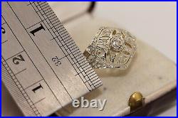 Antique Art Deco 18k Gold Diamond And Rose Cut Dimaond Decorated Ring