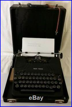 Art Deco Vintage Smith Corona Silent Portable Manual Typewriter Works 1940s