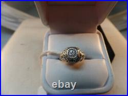 Estate Antique 18k White Gold round brillant Diamond Solitaire Filigree Ring