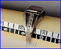 Men's GATSBY ERA EGYPTIAN REVIVAL ART DECO 1920s 10K WG 5CT RUBY ENGRAVED RING
