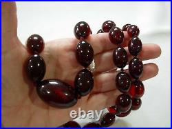 Vintage Art Deco Cherry Red Amber Bakelite Graduated Oval Bead 34 Necklace