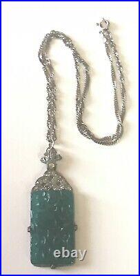 Vintage Green Carved Art Deco Pendant Necklace