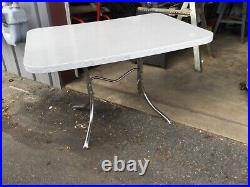 Vintage Retro Mid Century Deco Formica Dining Kitchen Table Chrome (BARN)